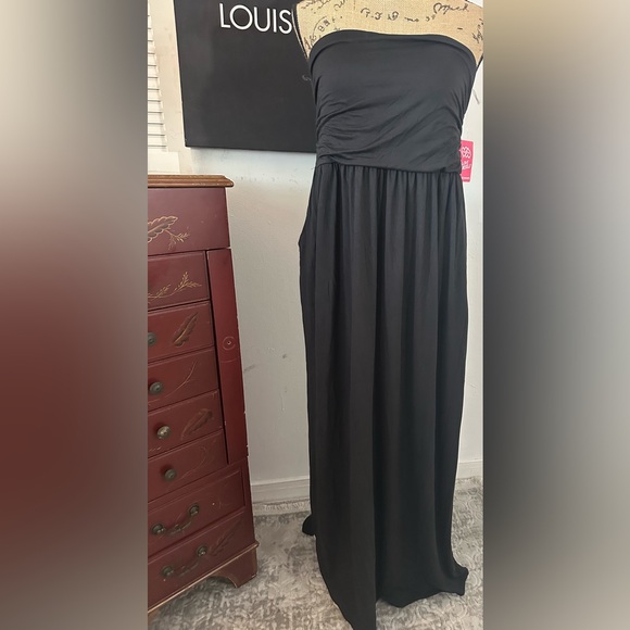 Heart & Hips Dresses & Skirts - 🆕Heart & Hips Maternity Dress
